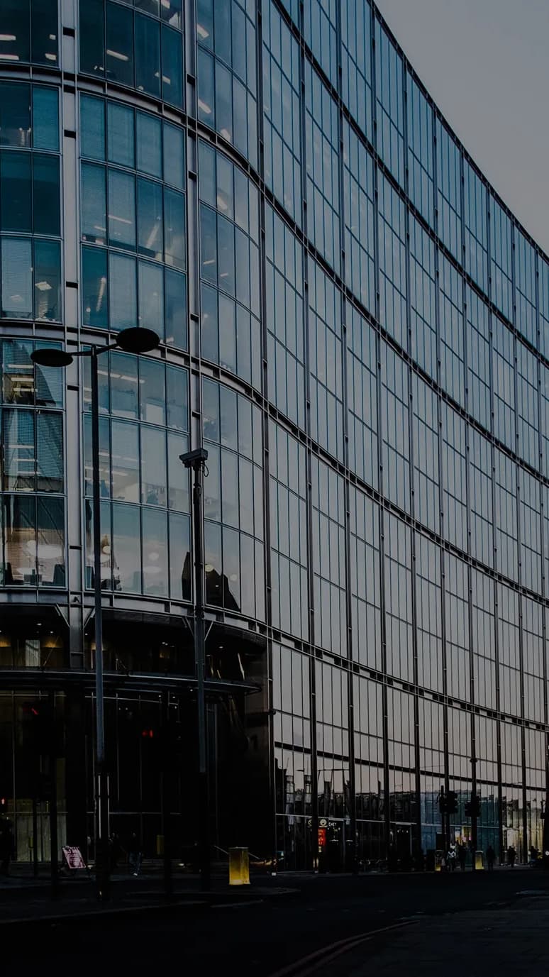 企業ビルの外観SP